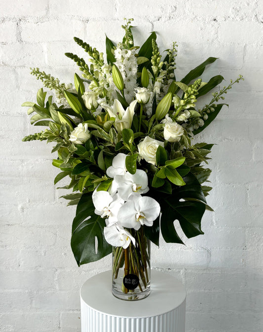 Winter Flowers That Last: What Melbourne Buyers Are Sending (and Why)